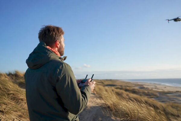 Drone boven de duinen van Ameland